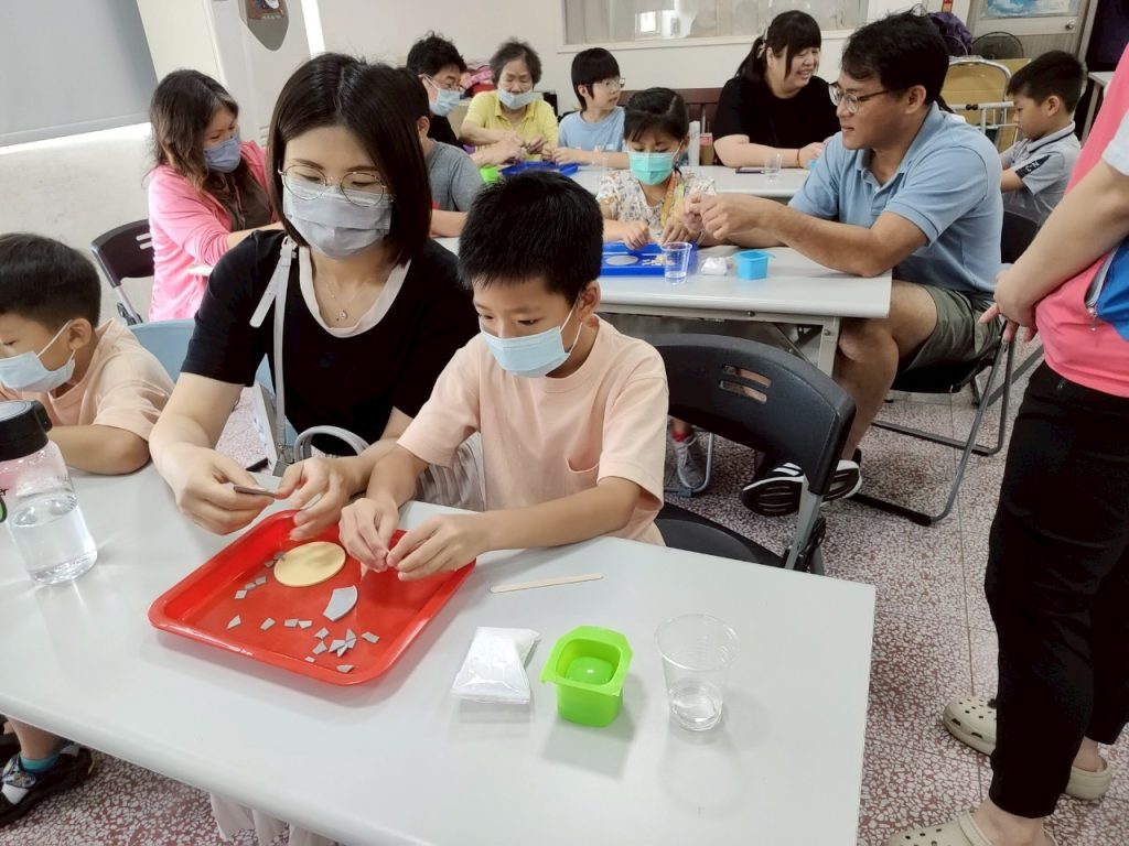 多肉磨石子盆栽-親子剝碎片-彰化縣政府